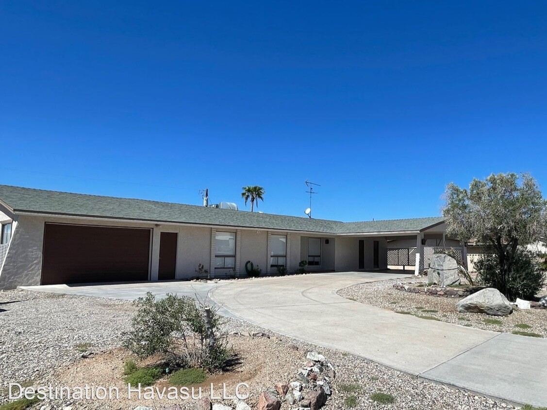 Primary Photo - 3 br, 2 bath House - 185 N Acoma Blvd