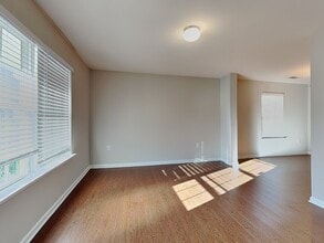 Building Photo - 928 Cassidy Dr