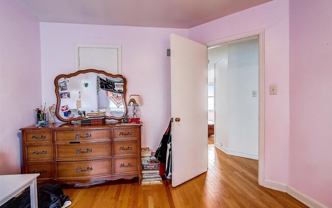 Foto del edificio - 4543 N Ardmore Ave