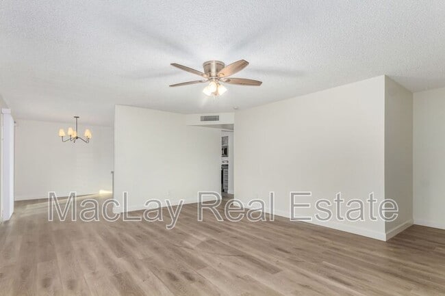 Foto del edificio - 4902 W Joyce Cir