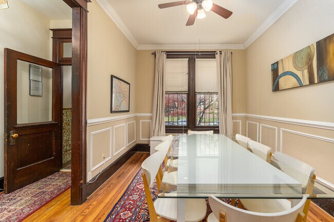 Foto del edificio - 1308 Potomac Ave SE