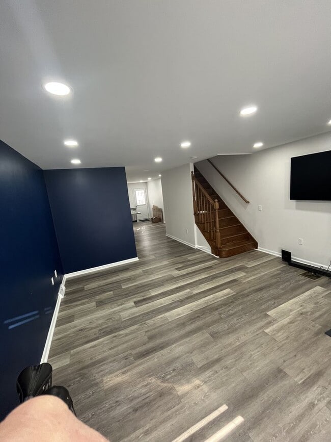 Foto del edificio - Beautifully Renovated 4 Bedroom | 3.5 Bathroom Home – Modern Finishes & Spacious Layout