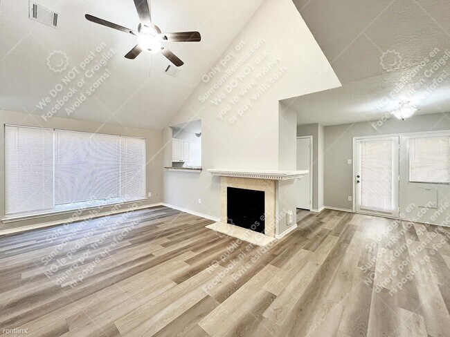 Building Photo - 2 br, 2.5 bath House - 5907 Cinnamon Creek...