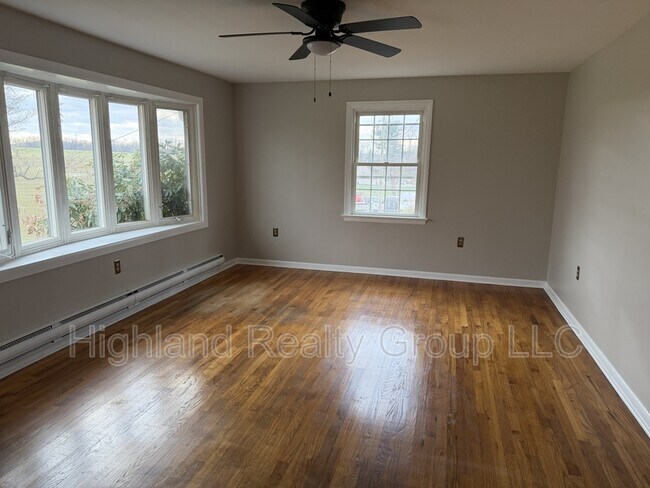 Foto del edificio - 152 Penn St