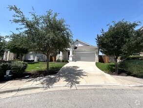 Building Photo - 305 Crossvine Trail