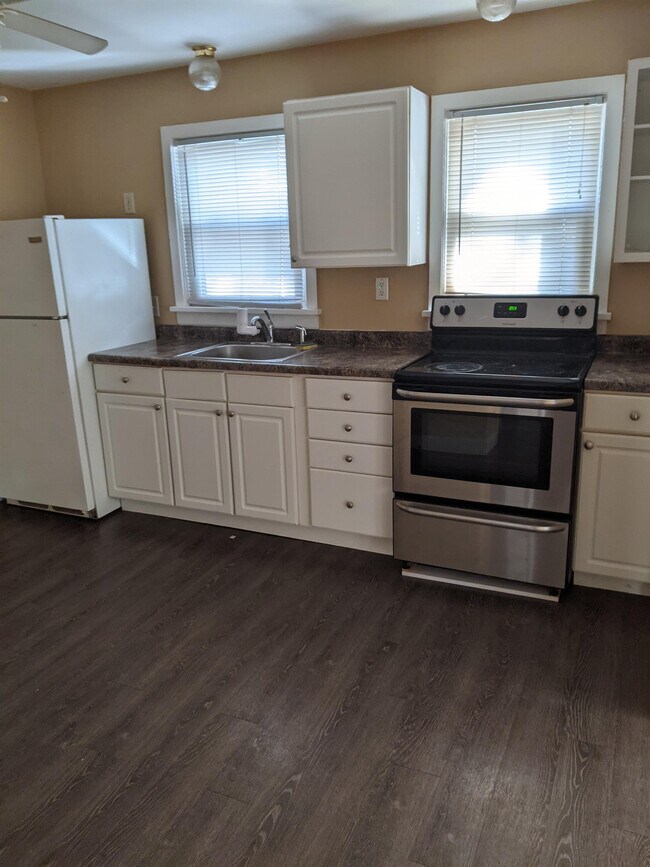 Foto del edificio - 608 N James St