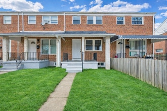 Building Photo - 1926 Jasmine Rd