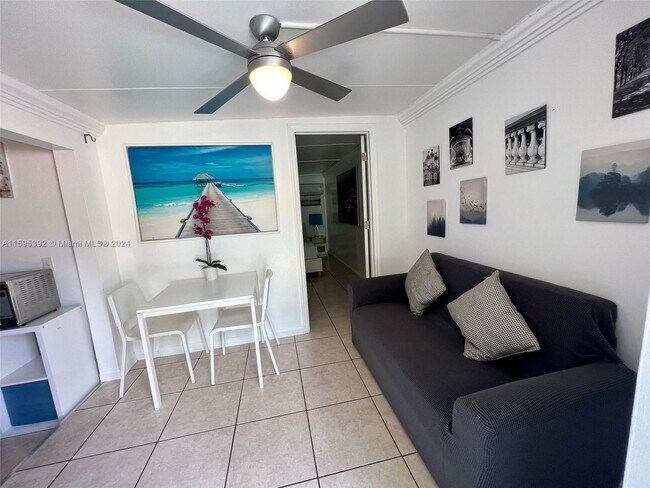 Foto del edificio - 1203 SW 128th Ave