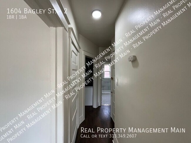 Foto del edificio - 1604 Bagley St