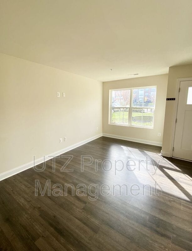 Building Photo - 7139 Judicial Mews