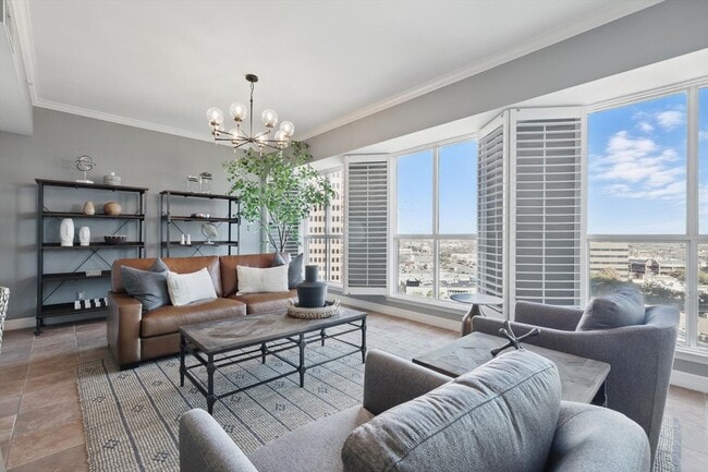 Photo - 3401 Lee Pkwy Apartment