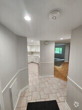 Building Photo - 213 Trailside Way