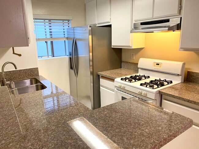 Foto del edificio - 11825 Courtleigh Dr