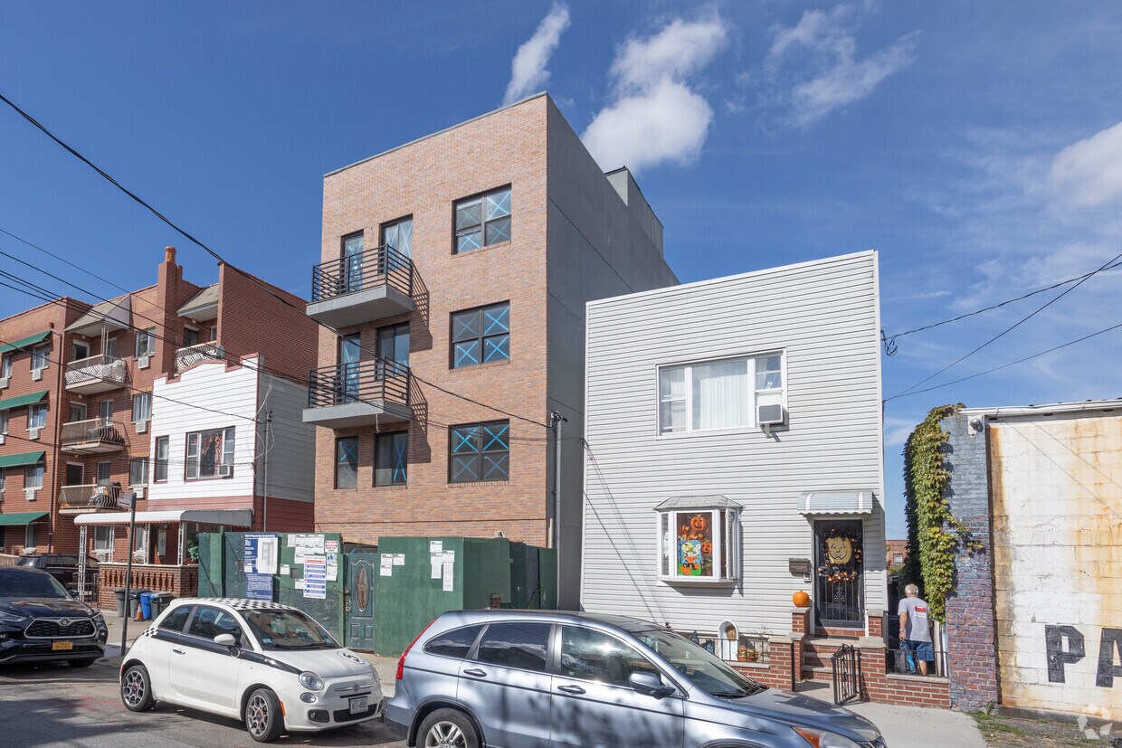 SV 10.14.21 - 106-25 50th Ave