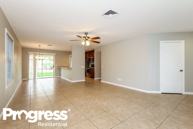Building Photo - 3127 W Potter Dr