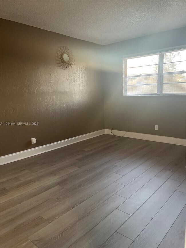 Foto del edificio - 2775 Taft St