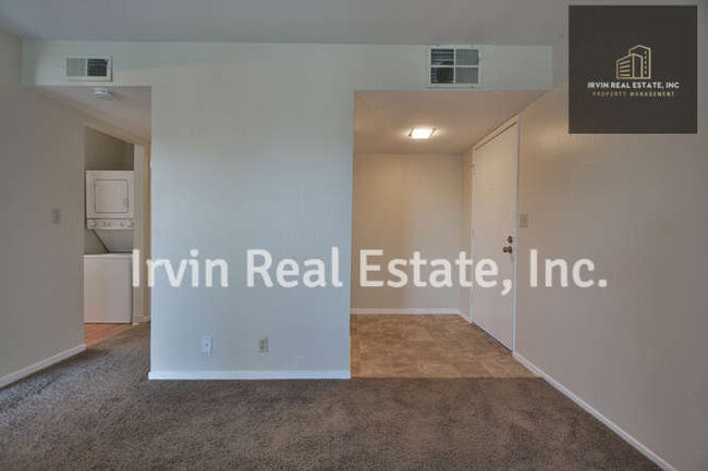 Building Photo - 1530 Sunnyvale Ave
