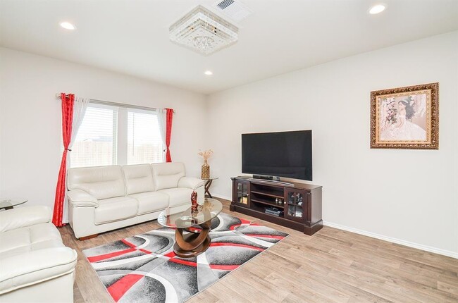Building Photo - 21430 Victoria Harbor Dr