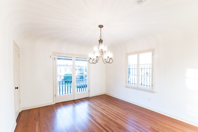 Foto del edificio - 1066  S Genesee-