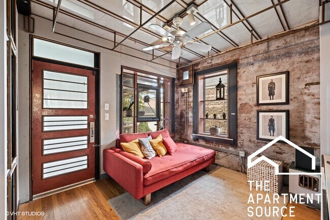 Building Photo - 1805 Scoville Ave
