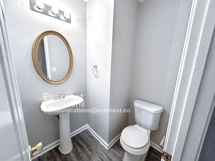 Foto principal - 7035 Setters Way