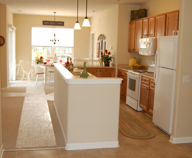 Cottage Grove Townhomes Apartments North Chili, NY