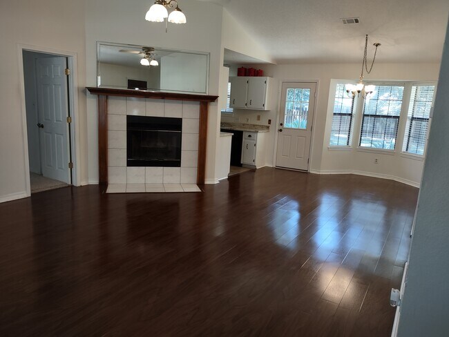 Foto del edificio - 4415 Copperwood Pl