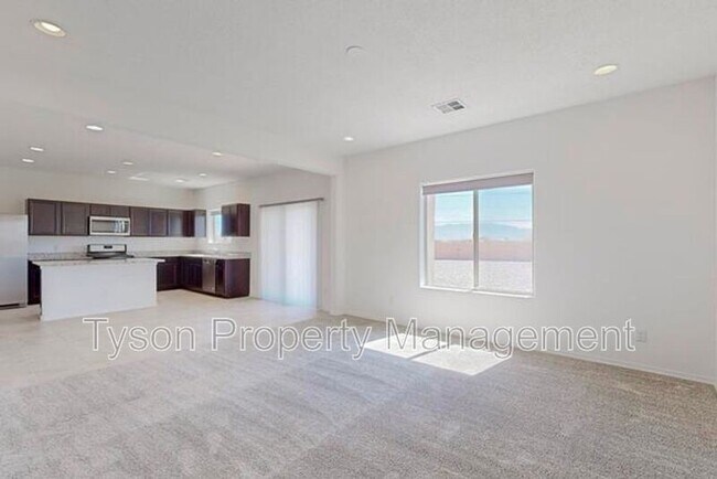 Building Photo - 104 Hue St SW