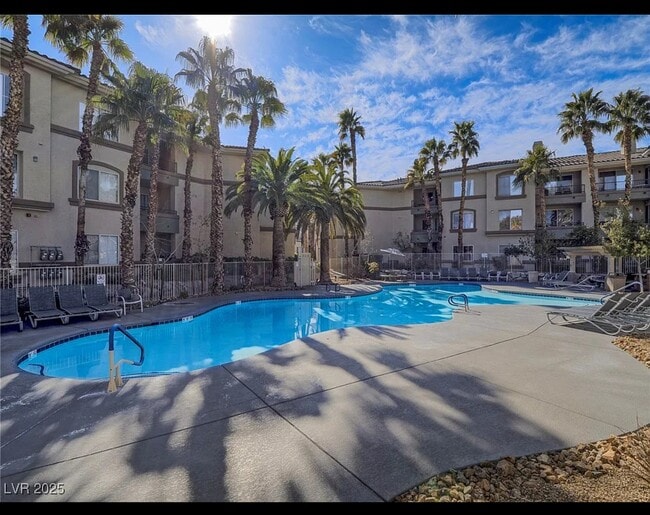 Building Photo - 7111 S Durango Dr