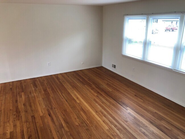 Foto del edificio - 54 Woodland Rd