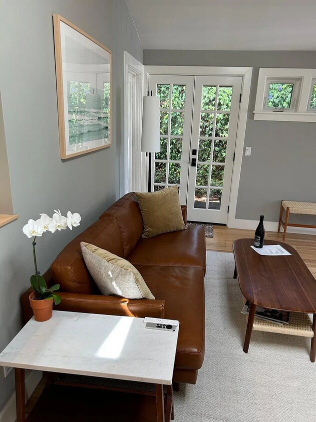 Foto principal - 5 min bike ride to downtown Mill Valley on...