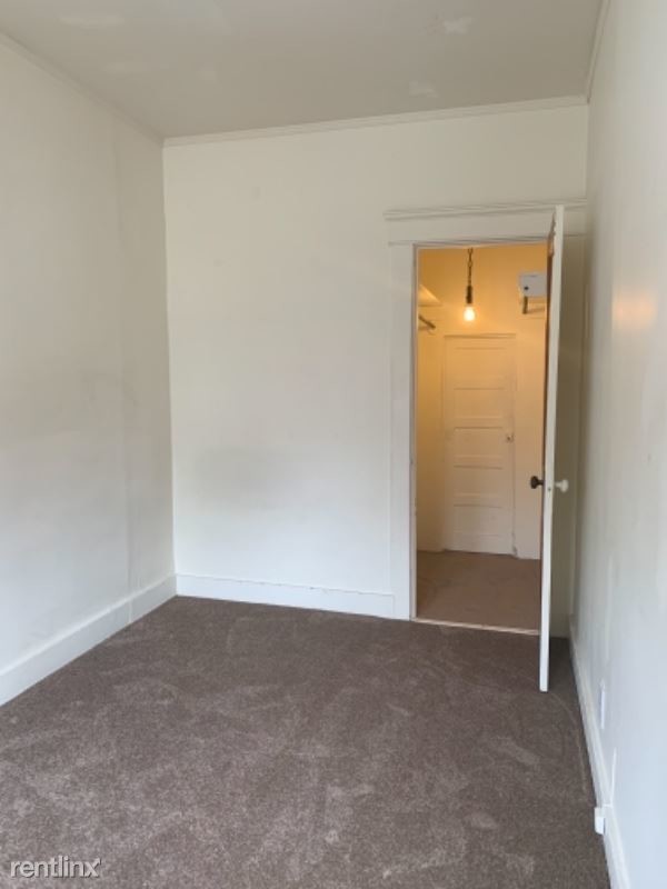 Foto del edificio - 3 br, 1 bath Apartment - 174 W 9th ST FL.2