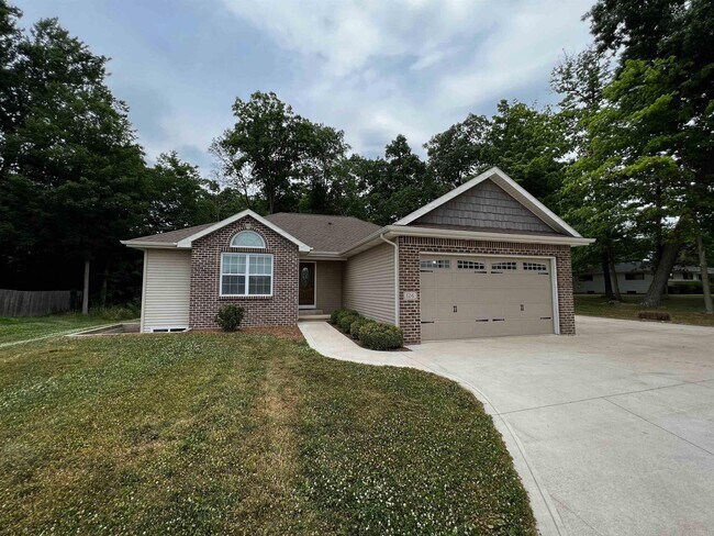 Building Photo - 126 W Gump Rd