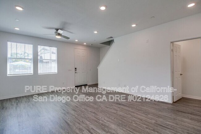 Building Photo - 1545 Crown Ln