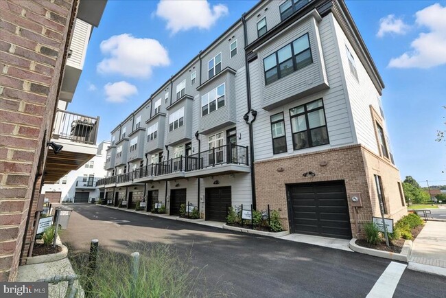 Building Photo - 2016 Tysons Ridgeline Rd