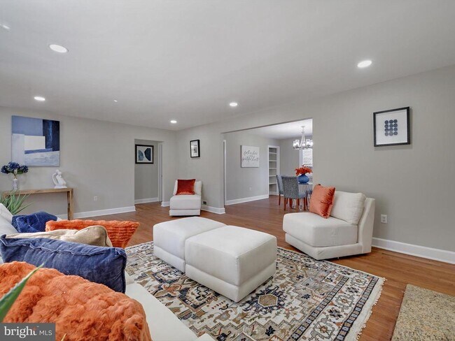 Foto del edificio - 4502 Elmwood Rd