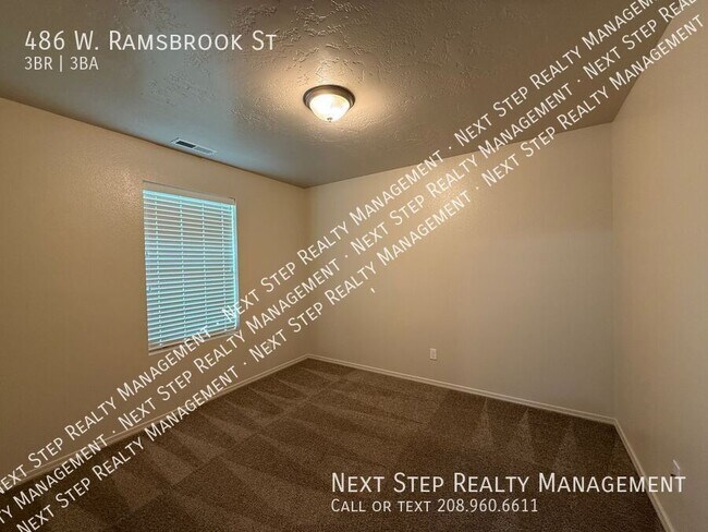 Building Photo - 486 W Ramsbrook St