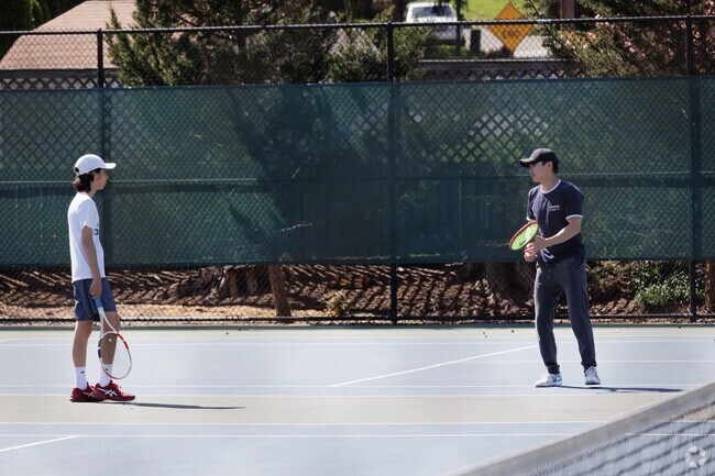 There are tennis and pickle ball courts at Veterans Memorial Park in River Edge, NJ.