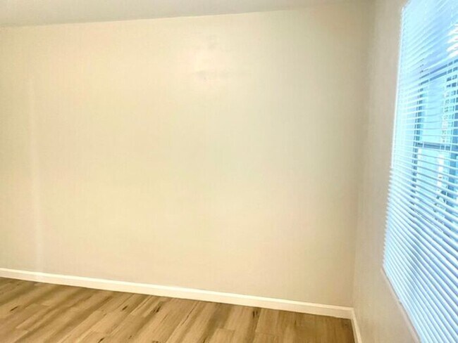 Foto del edificio - 3414 E Willard St