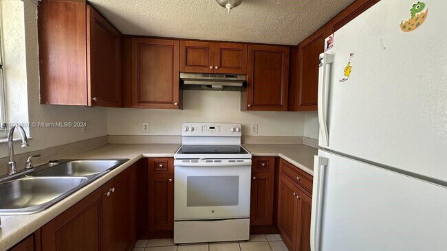 Foto del edificio - 2753 NW 131st St