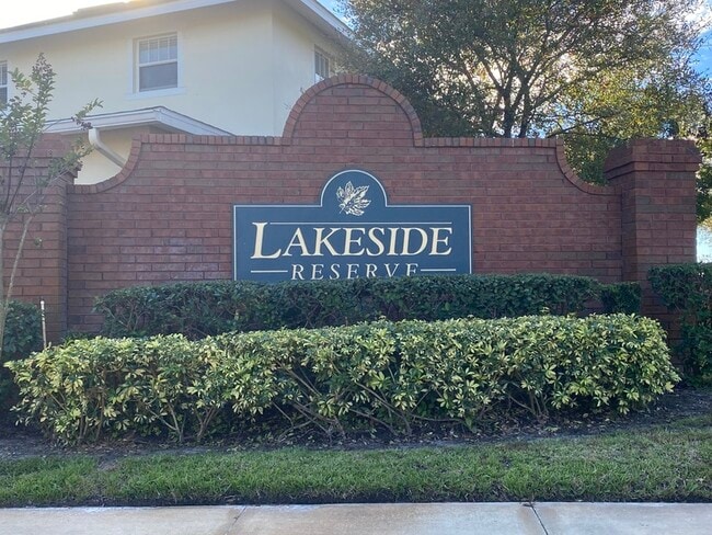 Photo - 2076 Cypress Bay Blvd Townhome
