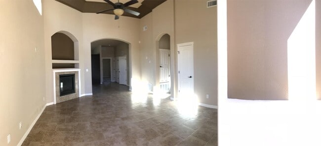 Foto del edificio - 3641 Morgan Bay Pl