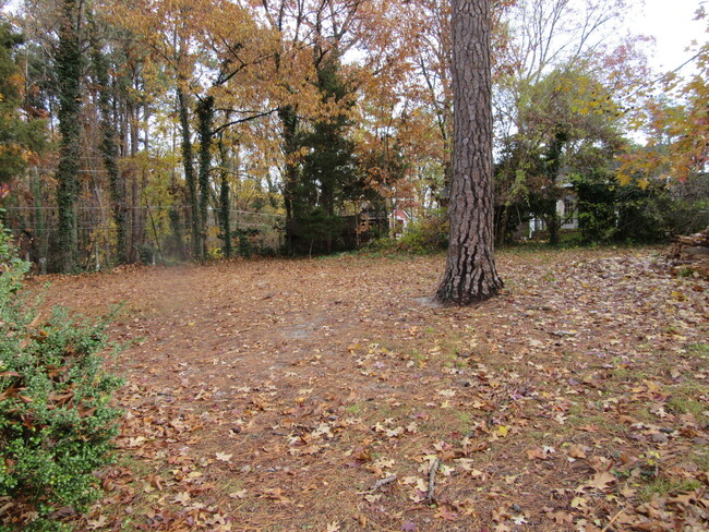 Building Photo - Colonial Heights Virginia