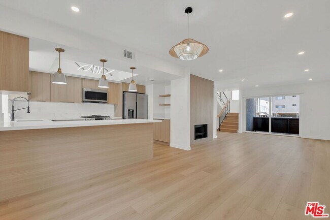 Foto del edificio - 529 N Market St