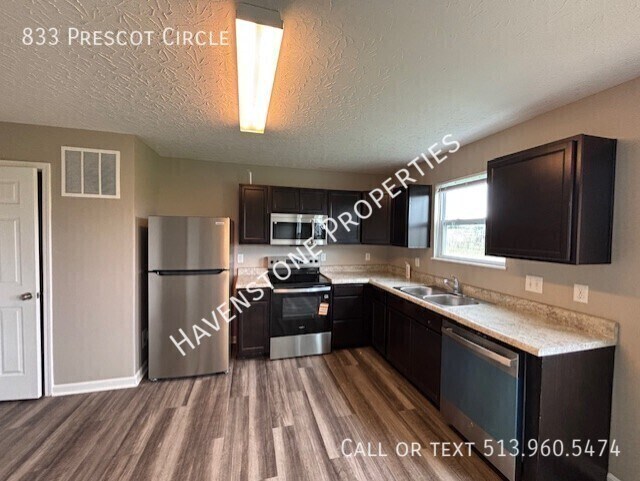 Foto del edificio - 833 Prescot Cir