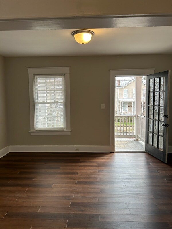 Foto del edificio - 1005-1007 Porter St