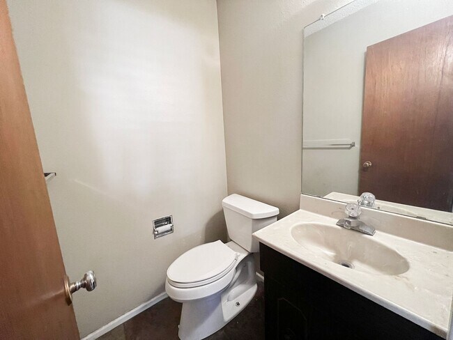 Building Photo - 3302 Vista | Hobbs, NM