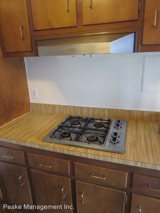 Building Photo - 4955 Americana Dr