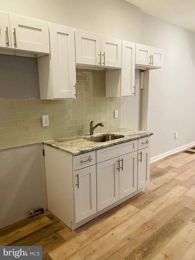 Foto del edificio - 7019 Saybrook Ave