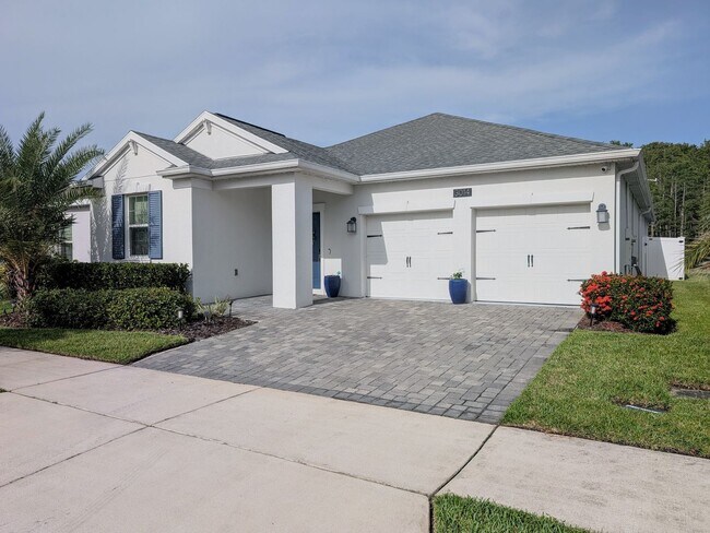 Foto del edificio - Beautiful 4/3 Home For Rent in Storey Lake...
